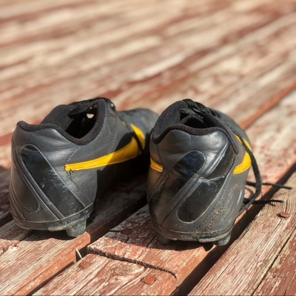 Nike Mercurial Vapor Superfly - Picture 2 of 3